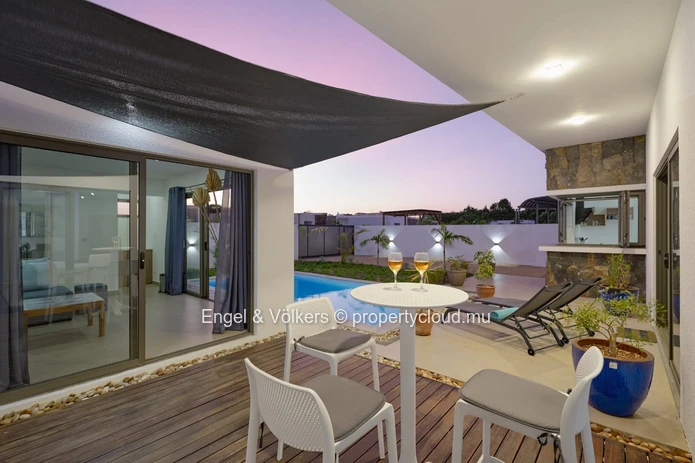 Contemporary Villa for Sale in Pereybere – Mauritian Citizens Only
