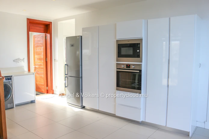 Exquisite Penthouse for Rent on the beautiful West Coast