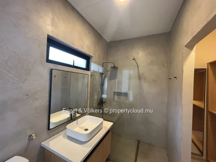 Brand-New 3-Bedroom Villa for Rent in Calodyne