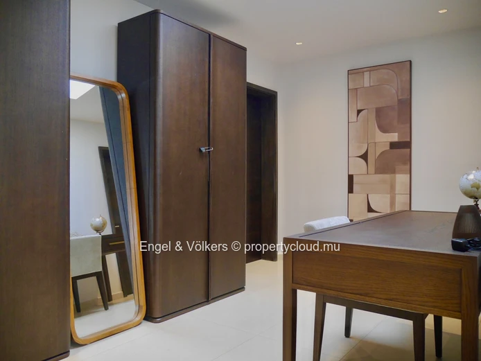 Luxury Sea View Penthouse in Grand Gaube – 4 Ensuite Bedrooms & Spectacular Terrace