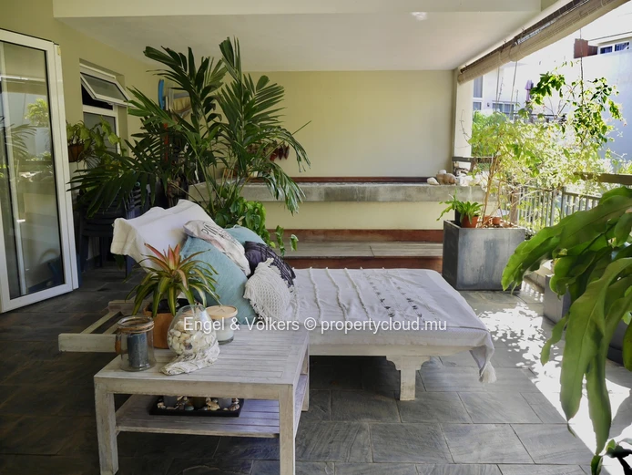 Luxury Beachfront Apartment for Sale in Grand Baie – Steps from Bain Boeuf Beach