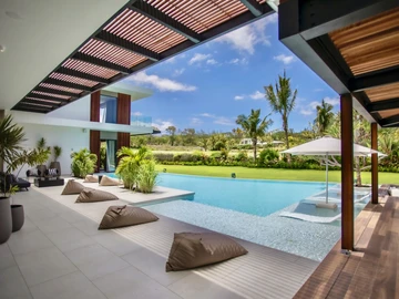 4 Bedroom Villa