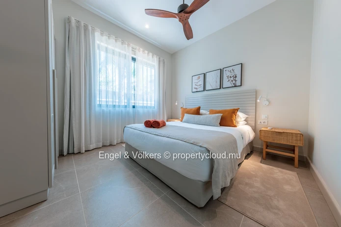 Modern 3-Bedroom Beachfront Apartment with Sea Views