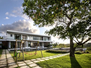 5 Bedroom Villa