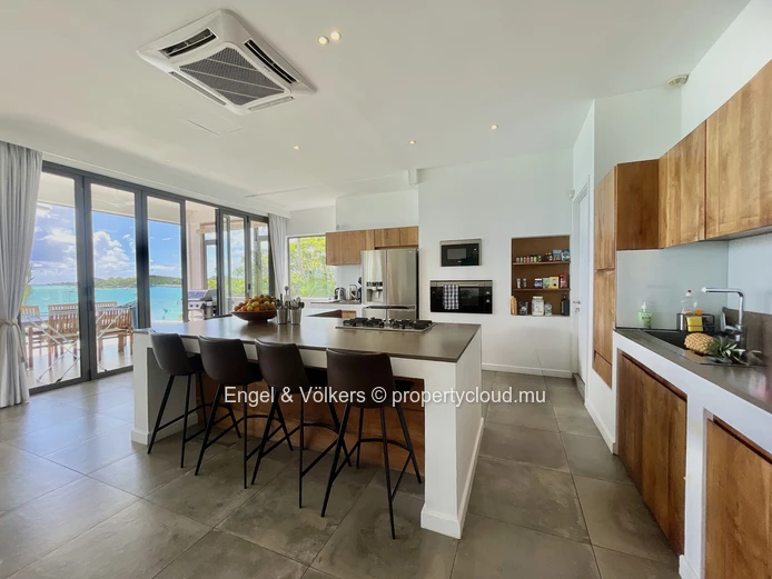 Beachfront Penthouse for Rent in Grand Baie