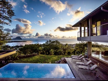 5 Bedroom Villa