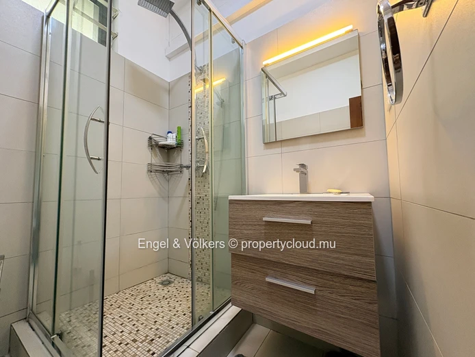 FOR RENT - Apartment in Tamarin