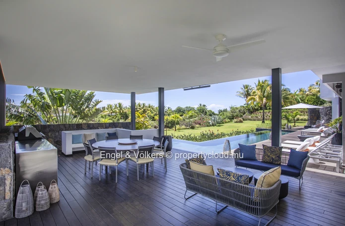 Exquisite Island Retreat