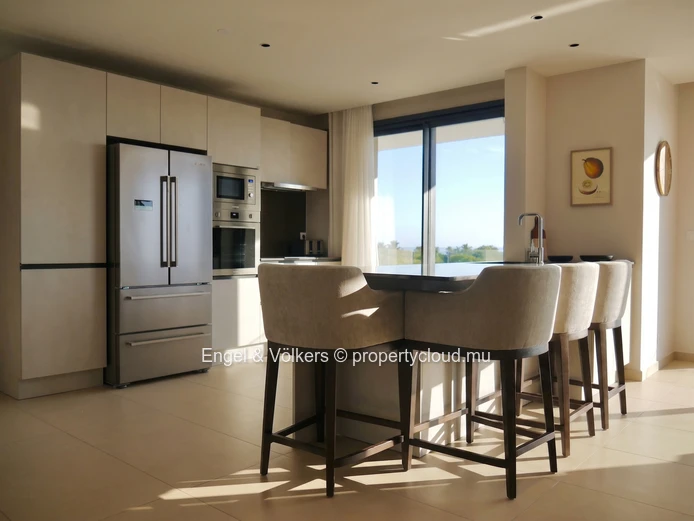 Luxury Sea View Penthouse in Grand Gaube – 4 Ensuite Bedrooms & Spectacular Terrace