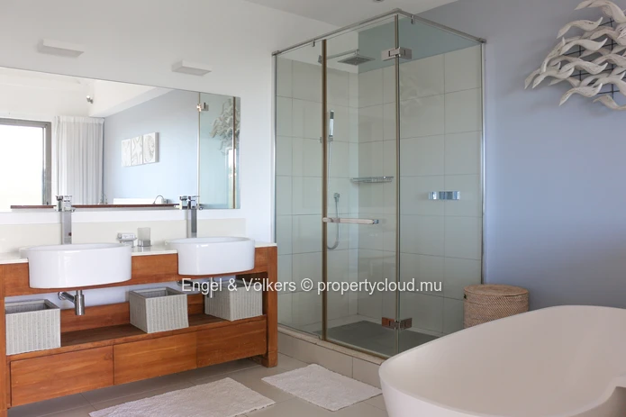 Exquisite Penthouse for Rent on the beautiful West Coast