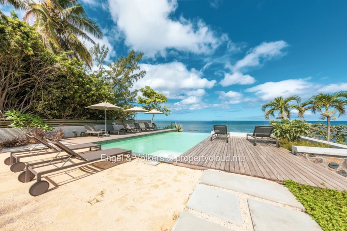 Modern 3-Bedroom Beachfront Apartment with Sea Views