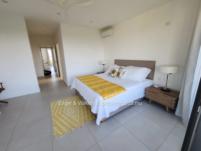Spacious Modern 3-Bedroom Apartment in Grand Baie