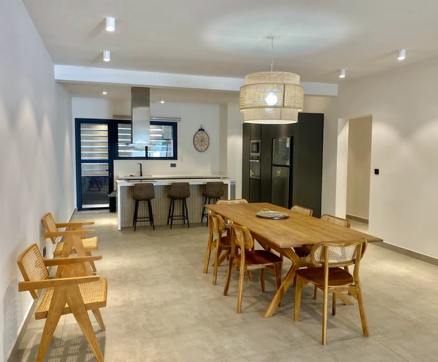 Modern 3-Bedroom Apartment for Sale – West Coast Living at Its Best
