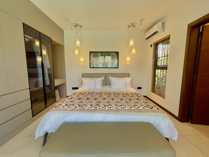 Tropical Luxury Villa with Pool – Just Steps from the Beach