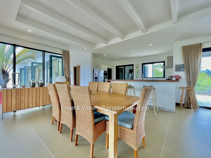 Penthouse Living in the Heart of Azuri’s Seaside Estate