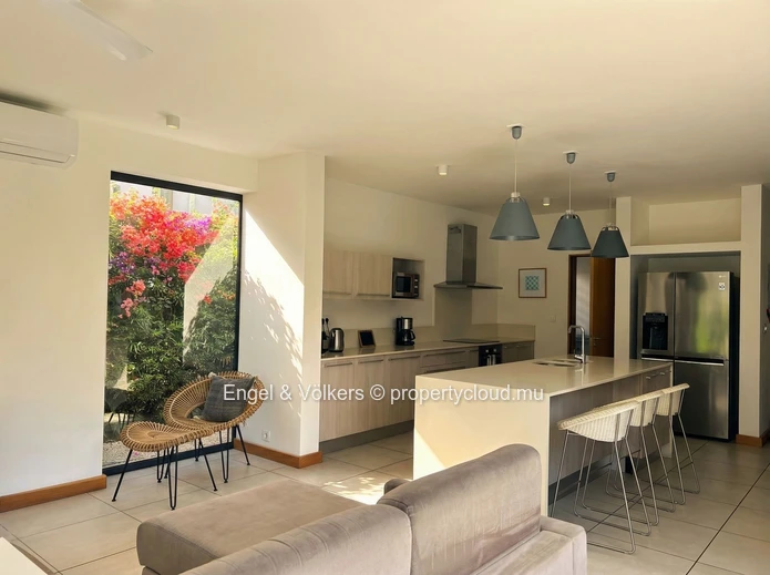 Modern 3-Bedroom Villa with pool & Mountain View
