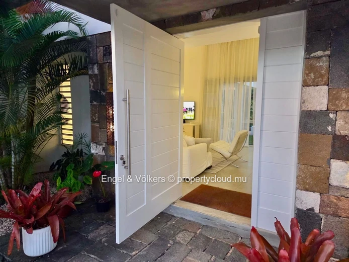 Exceptional and Spacious Villa in Forêt Daruty