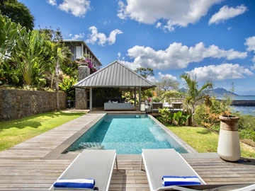 5 Bedroom Villa
