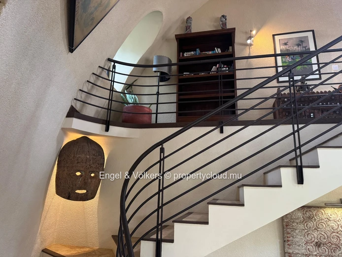 Unique Dome-Shaped Luxury Villa