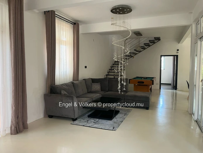 For sale -  Five-bedroom house in Albion