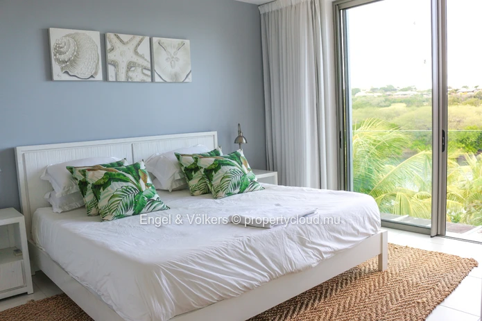 Exquisite Penthouse for Rent on the beautiful West Coast