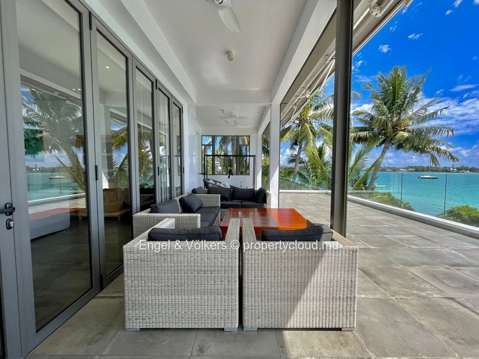 Beachfront Penthouse for Rent in Grand Baie