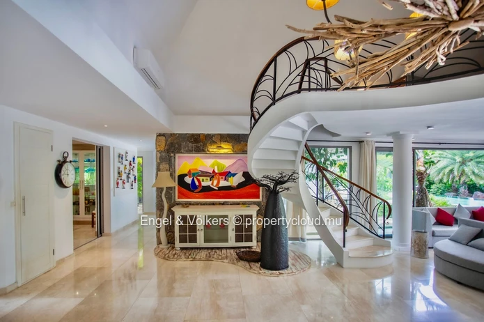 Elegant Tropical Villa at Anahita Golf Resort