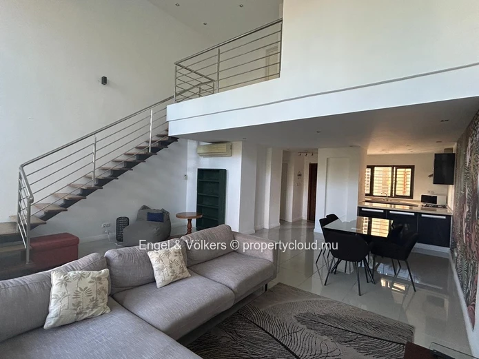 For Rent – Stylish Loft-Style Apartment with Sea Access in Bain Boeuf