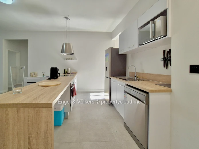 Modern Ground-Floor Apartment in the Heart of Tamarin