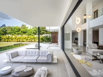 5 Bedroom Villa