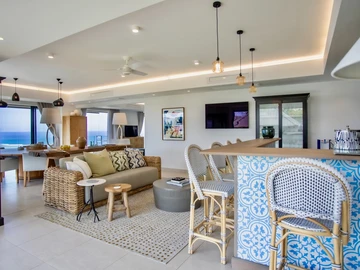 5 Bedroom Villa
