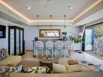 5 Bedroom Villa