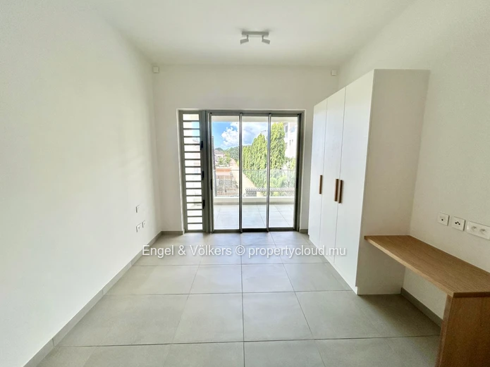 Modern 2-Bedroom Apartment for Sale in Pereybere