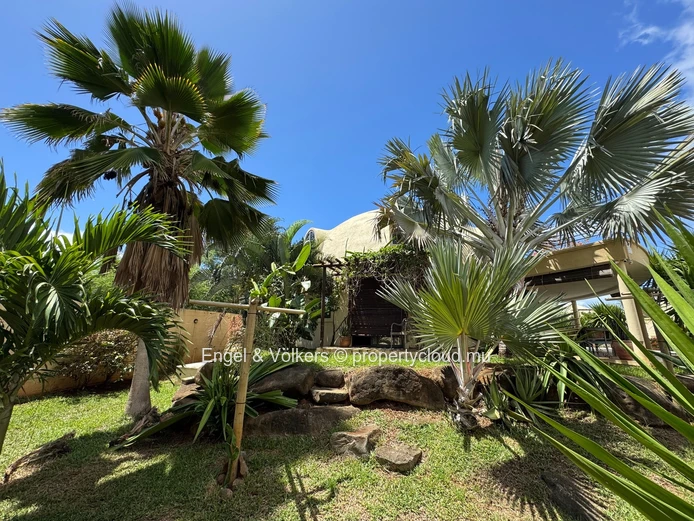 Unique Dome-Shaped Luxury Villa