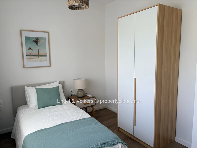 FOR RENT - 4 Bedrooms apartment in Tamarin