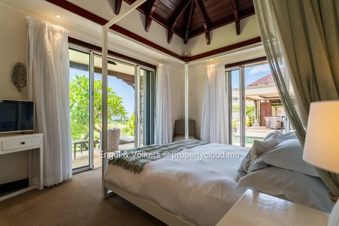 Tranquil Estate Living with Ocean Views