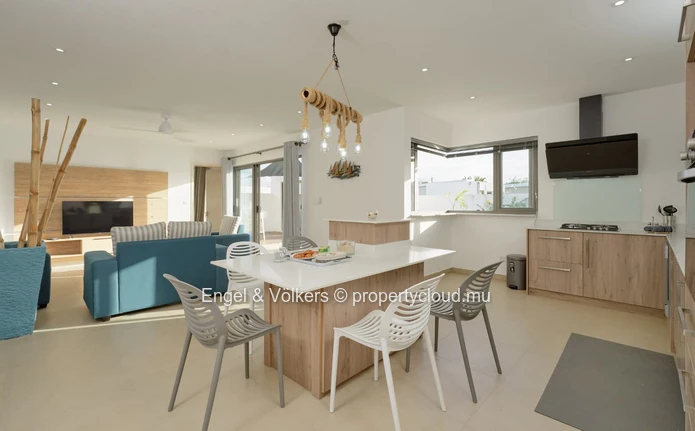 Contemporary Villa for Sale in Pereybere – Mauritian Citizens Only