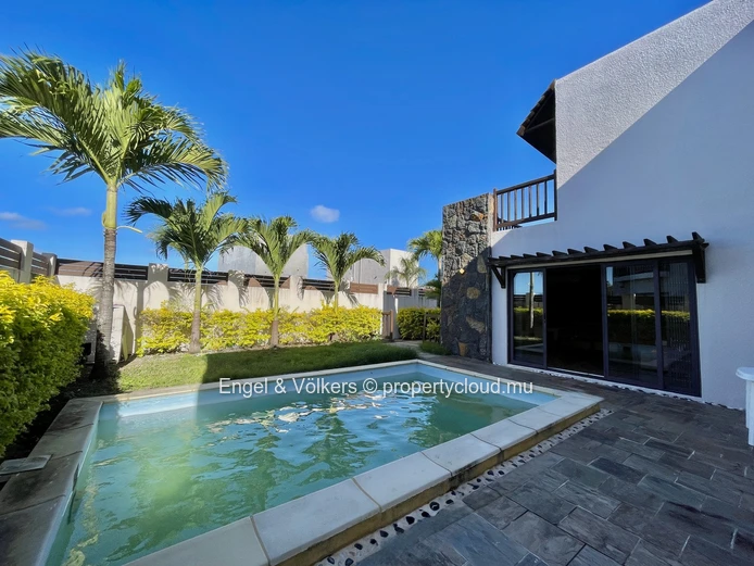 Elegant Villa in the Heart of the North - Sole