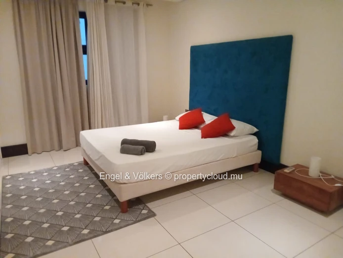 Luxury Lock-Up-and-Go Apartment – Panoramic Views, Effortless North Coast Living