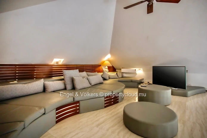 Elegant Tropical Villa at Anahita Golf Resort