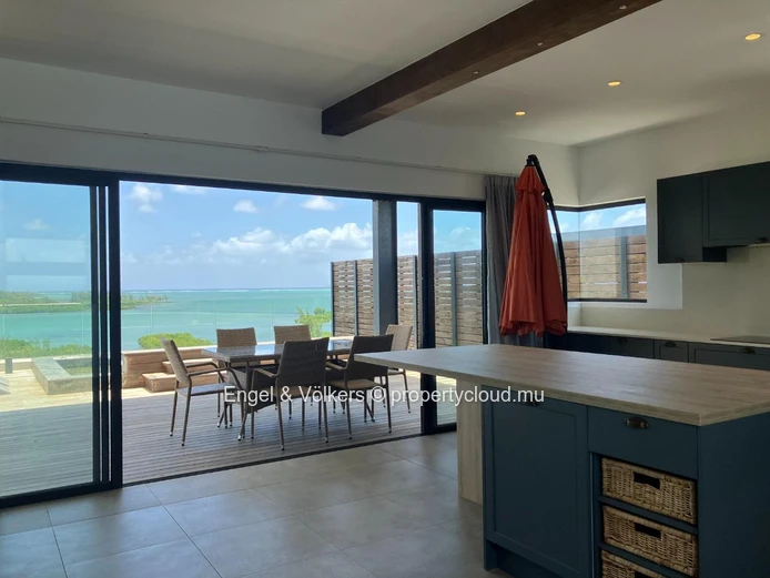 Sumptuous Sea View Penthouse