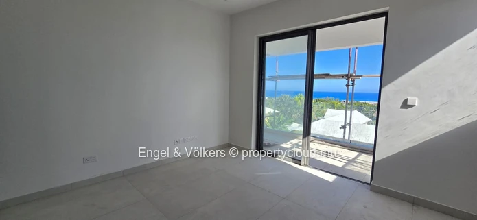 Luxury Sea-View Apartment in Tamarin – A Unique Coastal Living Experience