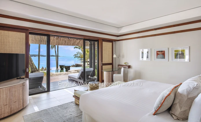 Exclusive Beachfront Villa Connected to a Prestigious 5-Star Resort