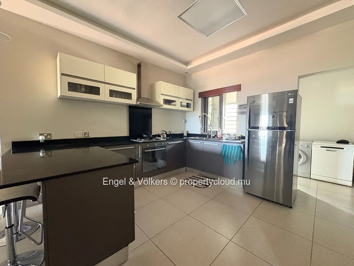 FOR RENT - Apartment in Tamarin