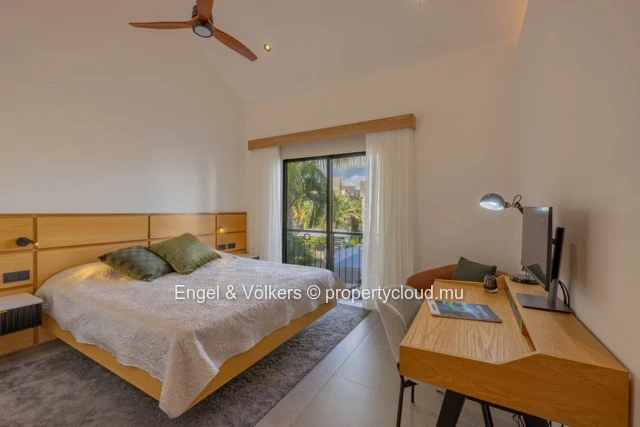 Modern Fully Renovated Duplex for Rent in Black River