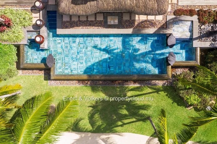 Exclusive Beachfront Villa Connected to a Prestigious 5-Star Resort