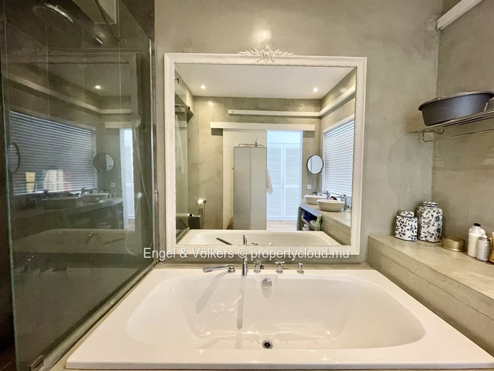 Beachfront Penthouse for Rent in Grand Baie