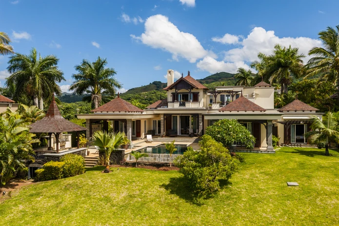 Tranquil Estate Living with Ocean Views