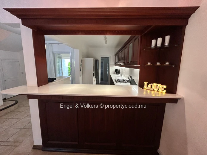 Charming 3-Bedroom Villa for Rent in Bain Boeuf
