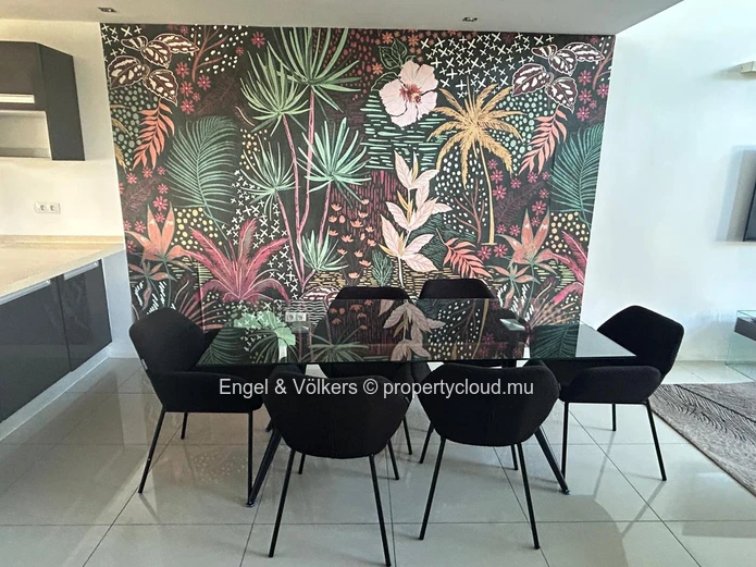 For Rent – Stylish Loft-Style Apartment with Sea Access in Bain Boeuf